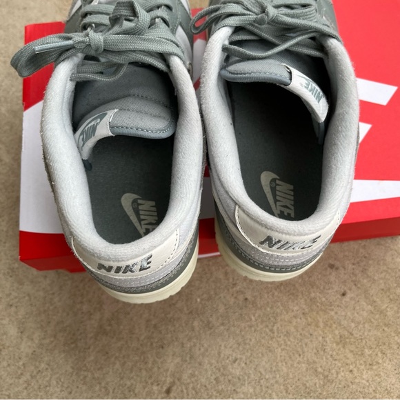 Nike Dunk Low PRM Casual Lifestyle Shoes Sz 9 Mica Green White DV7212-300 Mens - Picture 5 of 7